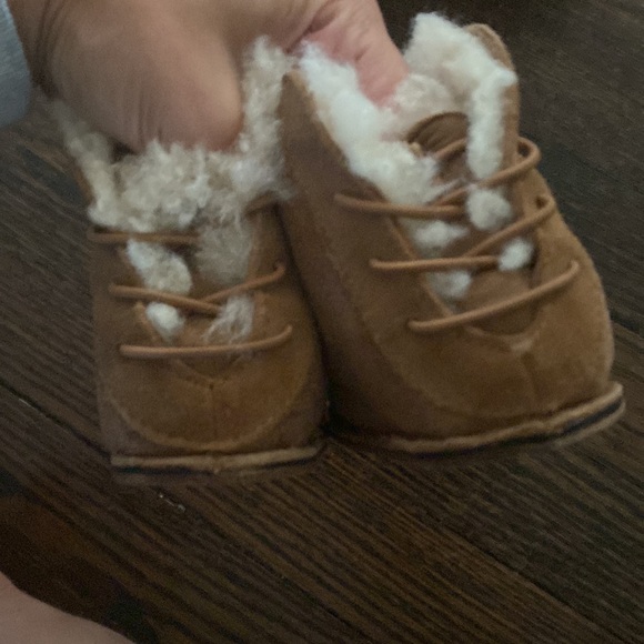 Ugg boo boots infant size small - Picture 3 of 4